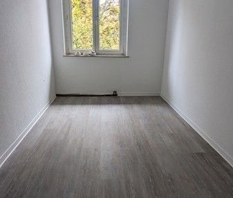 1,5-Zimmer-Whg. sucht DICH! Klein aber fein teilsaniert + renoviert - Photo 1