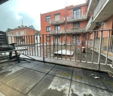 Ruim appartement met één slaapkamer rustig gelegen centrum Geel! - Photo 2