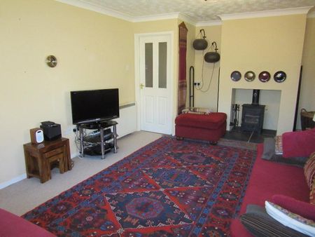 3 bedroom bungalow to rent - Photo 3