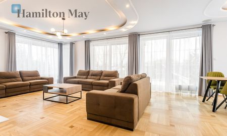 Warszawa, Wilanów, Chorągwi Pancernej - Zdjęcie 4