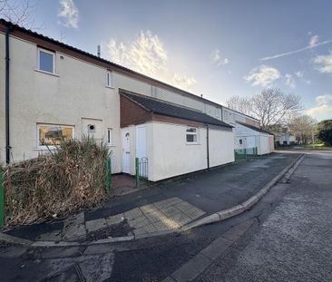 3 bedroom end of terrace house to rent - Photo 4