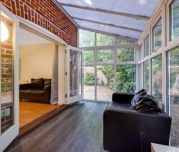 1 bedroom in a house share to rent - Photo 5