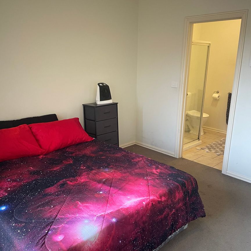 Westmeadows - Photo 1