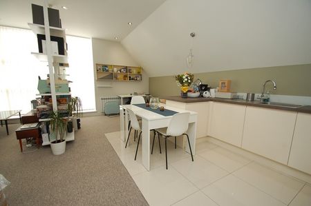 Churchfield House, Churchfield Road,SL9 - Photo 3