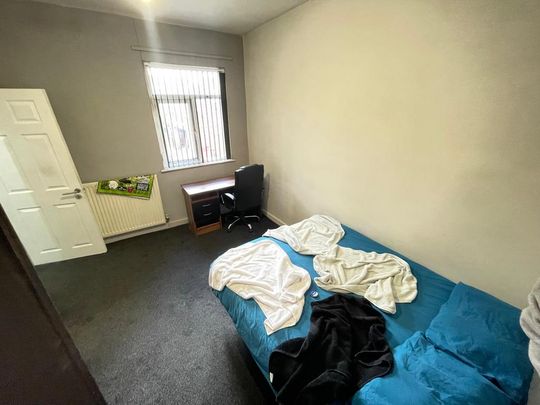 5 bedroom terraced house to rent - Photo 1