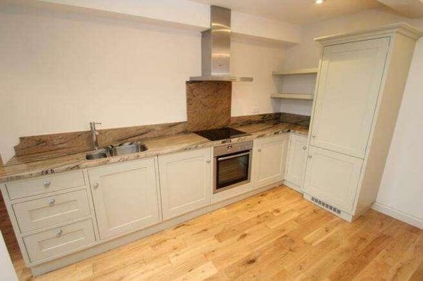 Belmont Close, Harrogate, HG2 - Photo 1