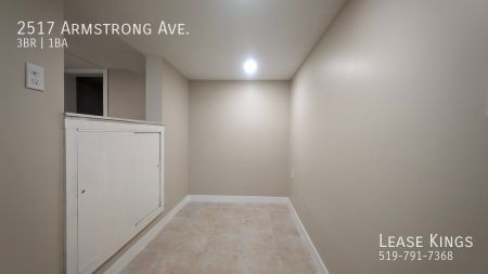 Updated Ranch with Garage in Fountain Bleu - Photo 2