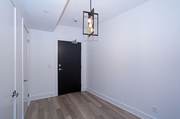 For Lease - 5260 Dundas Street Unit# C301, Burlington, Ontario - Photo 1