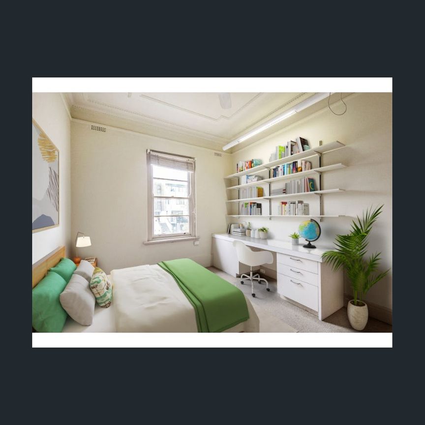 Massive double storey three bedroom art deco townhouse - Photo 1