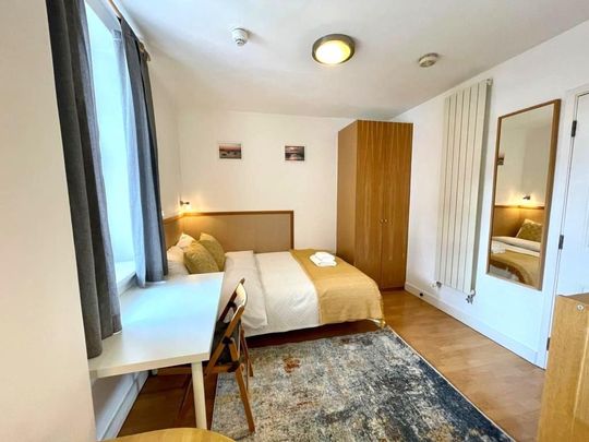 Studio to rent - Photo 1