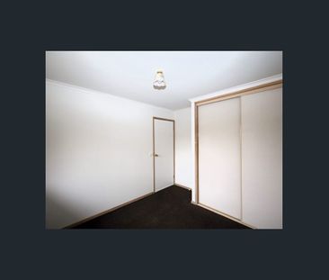 Perfect location. - Photo 3