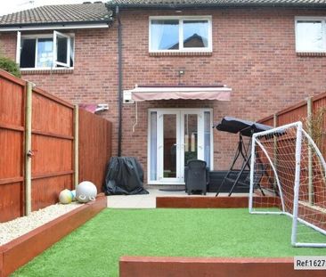 2 bed Terraced in Hunstanton Close Ifield, Crawley, RH11 0UG - Photo 2