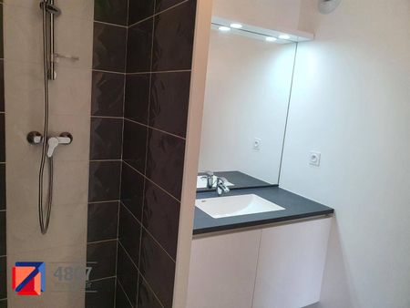 Location appartement récent 3 pièces 55.08 m² à Cluses (74300) 5 - Photo 3