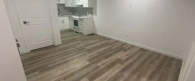 Cozy 1 Bedroom Legal Basement with private entrance - UTILITIES INCLUDED | Edmonton - Photo 1