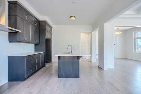 For Lease - 3105 Travertine Drive, Oakville, Ontario - Photo 5