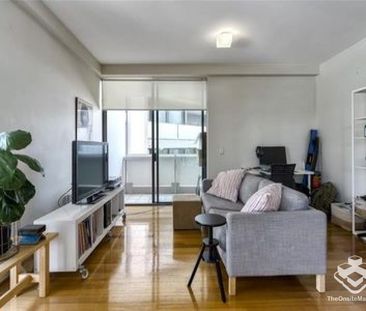 SPACIOUS 2 BED + 2 BATH APARTMENT LOCATED IN THE BEST BUILDING OF S... - Photo 4