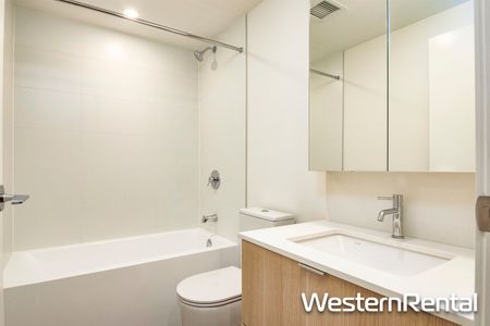 318 ALDERSON AVENUE, Coquitlam, BC V3K 0J1 - Photo 5