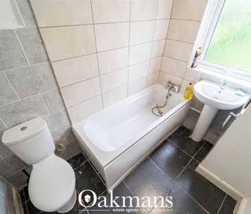 4 bedroom semi-detached house to rent - Photo 6