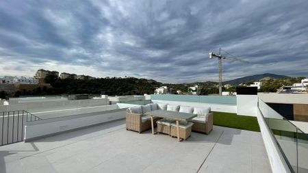 4 room luxury Villa for rent in Finestrat, Spain - Photo 4