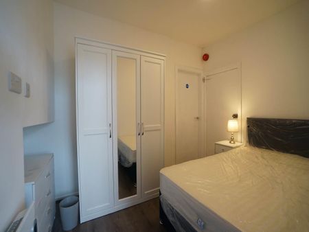 Apartment 3, 55 High Street - Photo 2