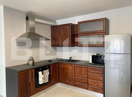 Apartament 2 camere proaspăt renovat, 64 mp, zona Platinia/Semi centrala - Photo 2