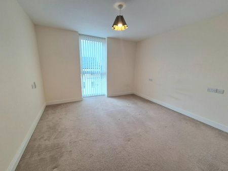 3 bedroom penthouse to rent - Photo 2