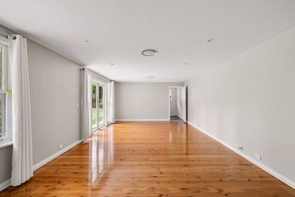 19 Delaware Avenue, St Ives NSW 2075 - House For Rent | Domain - Photo 1