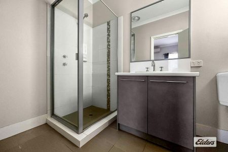 21 Bradshaw Crescent - Photo 3