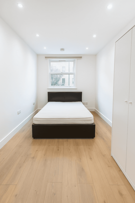 House share to rent - Photo 1