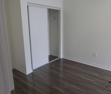 For Lease - 45 Heron Park Place Unit# 5, Toronto, Ontario - Photo 4