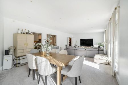 3 bedroom flat to rent - Photo 4