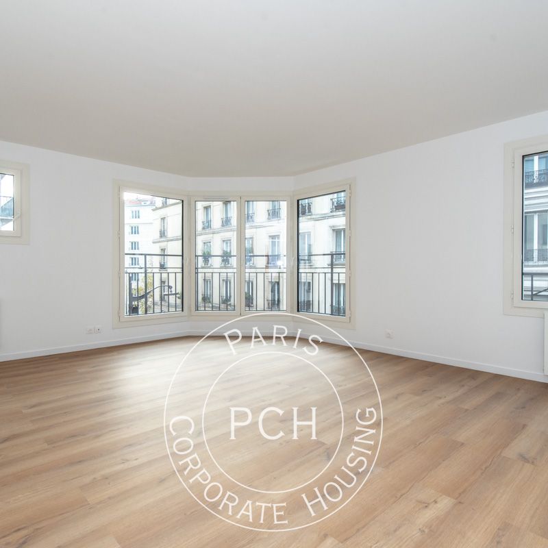 T4 vide, avec parking, rue Pouchet, - Photo 1