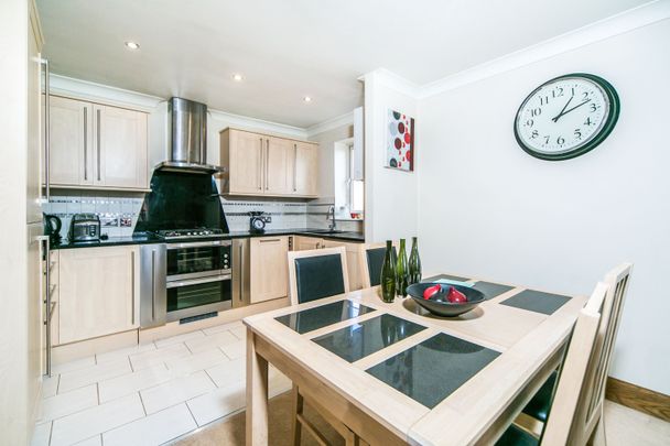 2 bedroom apartment to rent - Photo 1