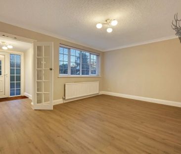 4 Bedroom House - Semi-Detached - Photo 4