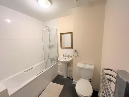 2 bedroom flat to rent - Photo 5