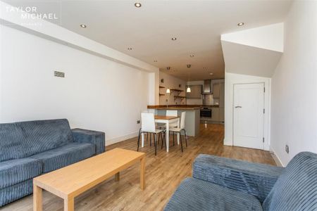 4 bedroom terraced house to rent - Photo 5