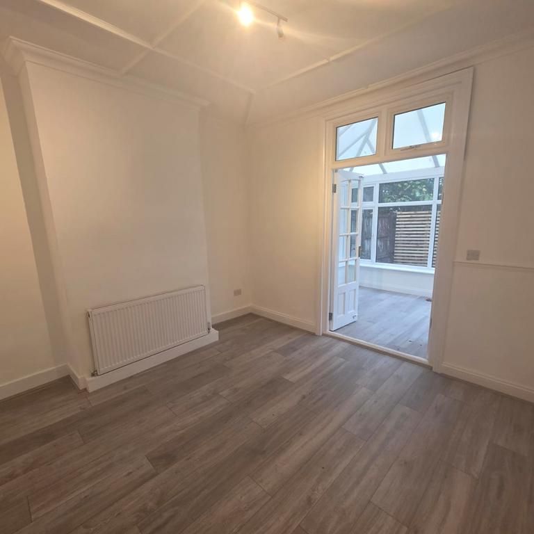 6 bedroom house of multiple occupation to rent - Photo 1