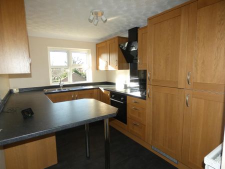 2 bedroom flat to rent - Photo 3