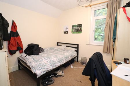 Colum Road, Cathays - Photo 2