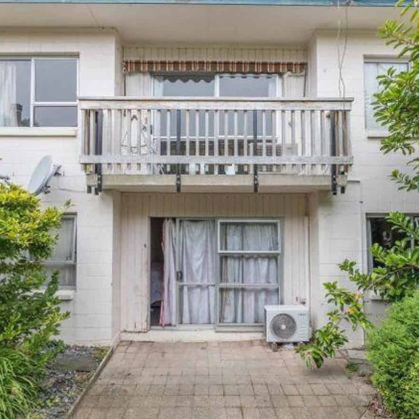 Renovated & Ready to Rent - Photo 1