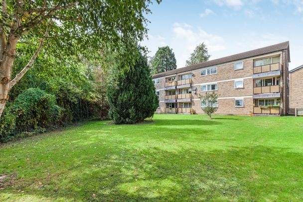 Cholesbury Grange, Headington - Photo 1