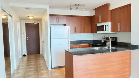 For Lease - 8 Rosebank Drive Unit# 15L, Toronto, Ontario - Photo 4