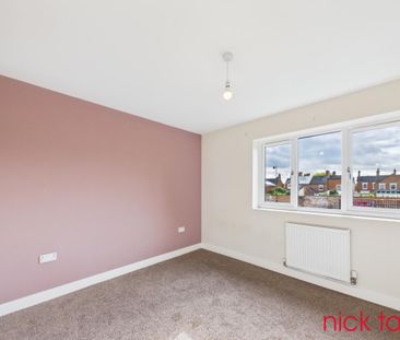 3 bedroom terraced house to rent - Photo 6