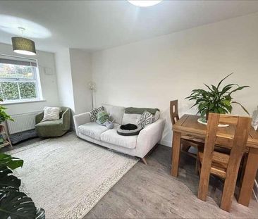 Newbury, Berkshire, RG14 - Photo 5