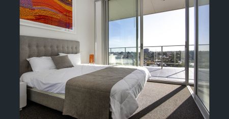 Spacious and Stylish Furnished Penthouse in the Heart of Walkerville! - Photo 2