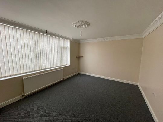 3 bedroom townhouse to rent - Photo 1