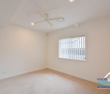 Impressive Five bedroom executive home - Photo 4