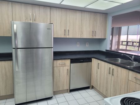 For Lease - 330 Mill Street Unit# 1206, Brampton, Ontario - Photo 5