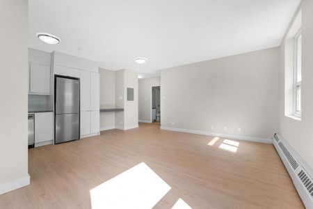 145 York St - Photo 5