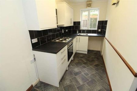 Rillington Gardens, Emerson Valley, Milton Keynes, MK4 - Photo 4